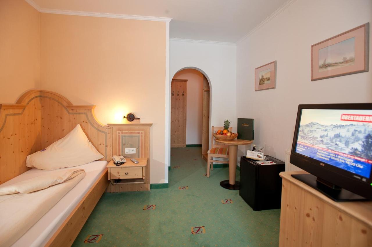 Alphatauern Health Resort - Adults Only 15 Plus Obertauern Room photo